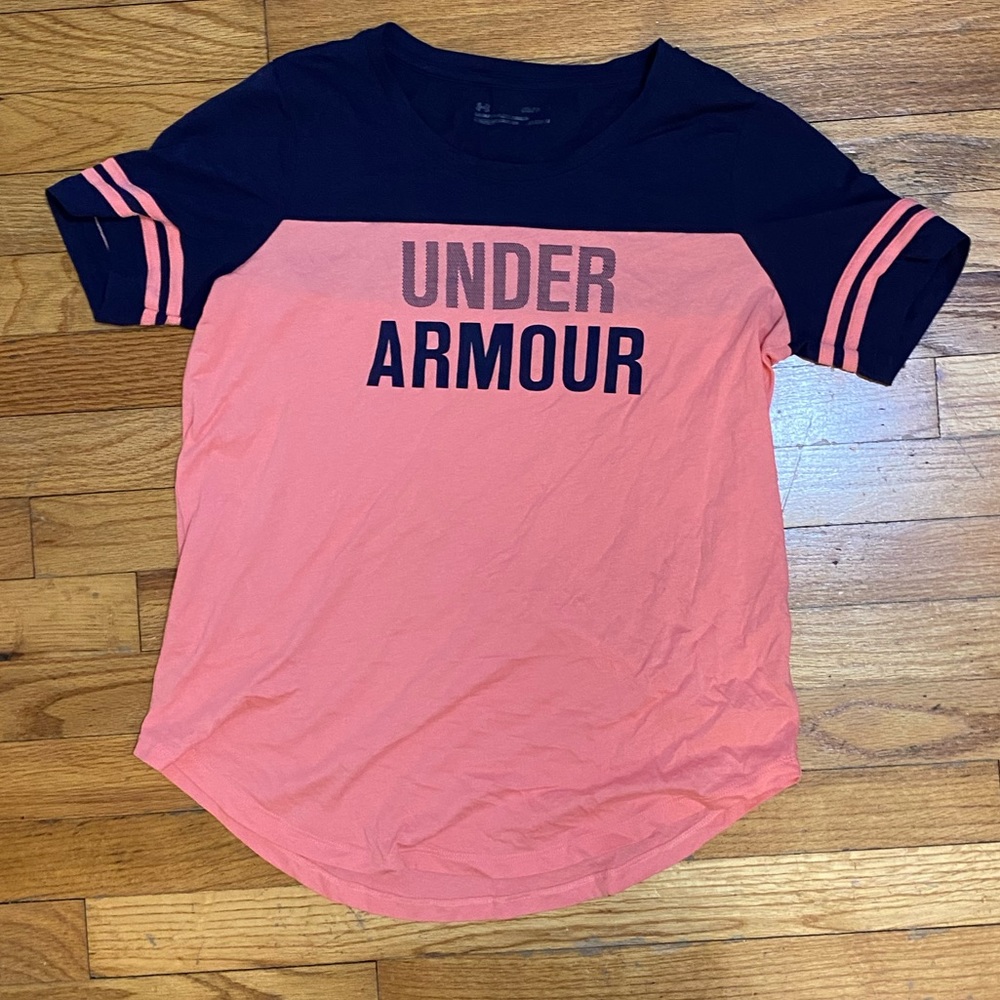 NWOT Under Armour tee